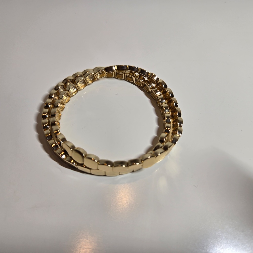 Set of 2 Gold-Tone Stretch Bracelets 🌺(2 for $10) - Picture 3 of 4